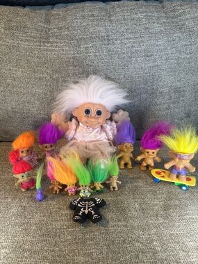 Vintage 1980’s/90’s Russ Berrie & Co. ballerina troll doll, 13 dolls in total
